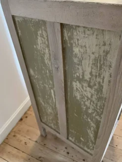 Chiffonnier vintage en pin brut – 5 tiroirs