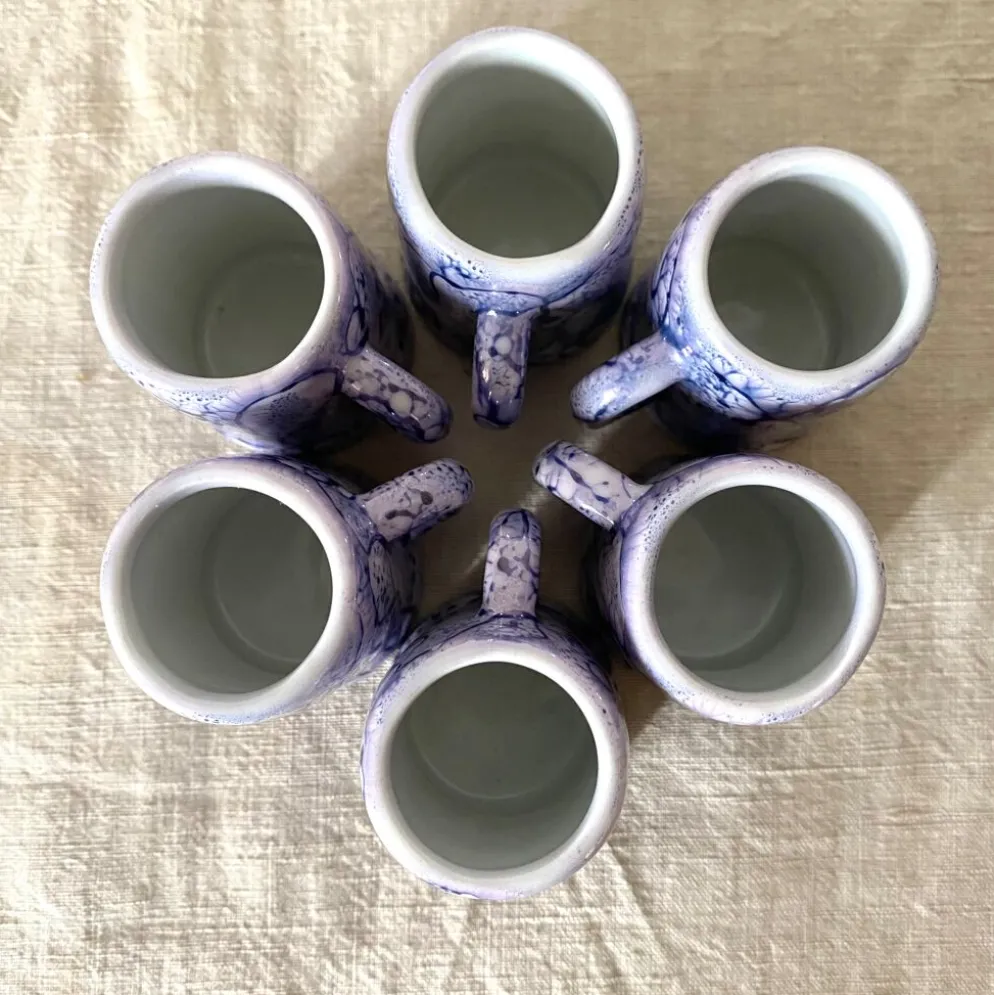 Chopes en céramique marbrée