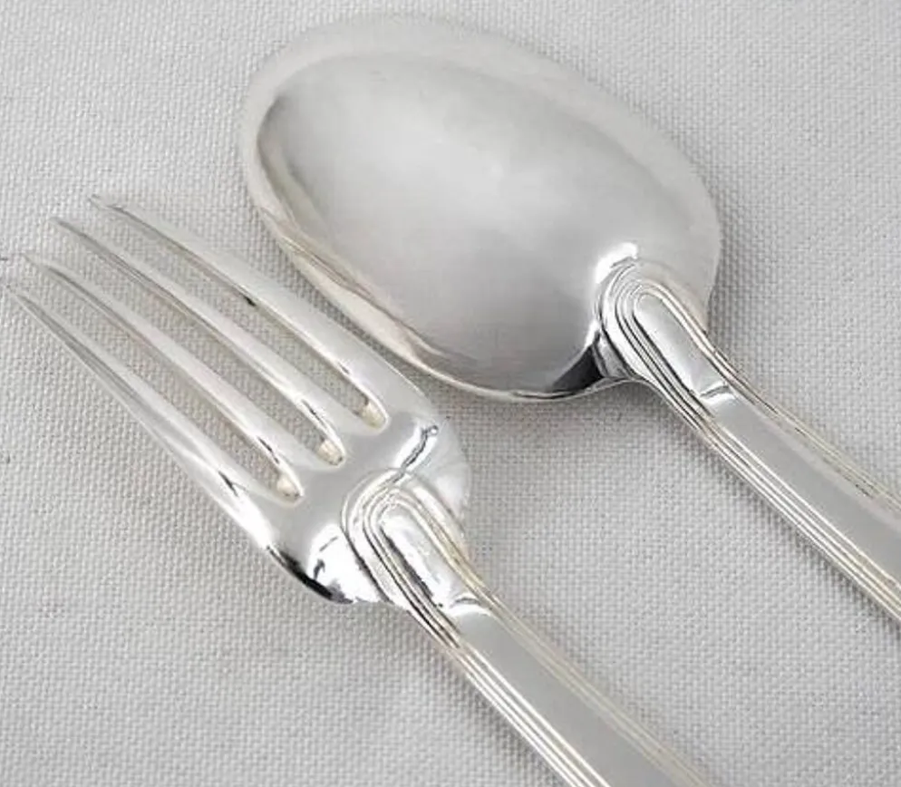 Christofle Gabon, Art Déco, 12 couverts de table, 24 pièces en métal argenté.