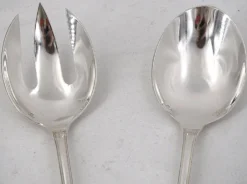 Christofle Malmaison, couvert de service à salade 2 pièces en métal argenté.