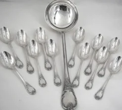 Christofle Marly ménagère set 49 pièces, couteaux, métal argenté, excellent état