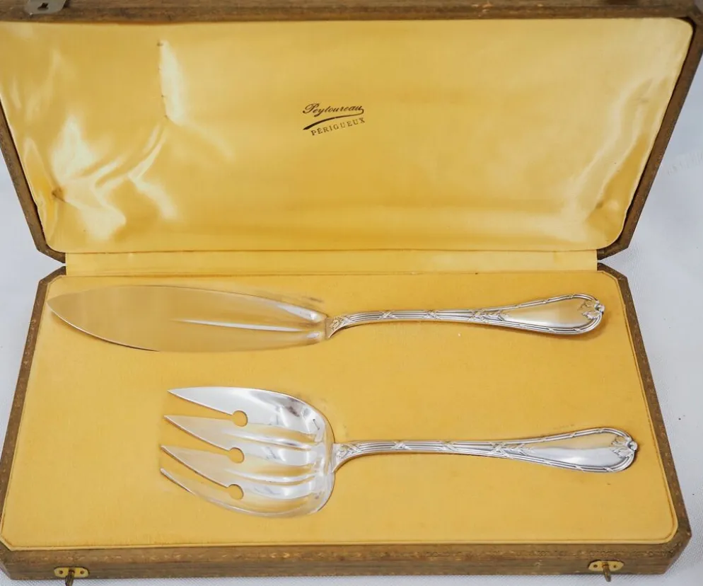 Christofle modèle Rubans Clochettes couvert de service à poisson métal argenté, 2 pièces.
