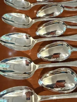 Christofle perles , couverts entremet 12 fourchettes 12 cuillères 17cm