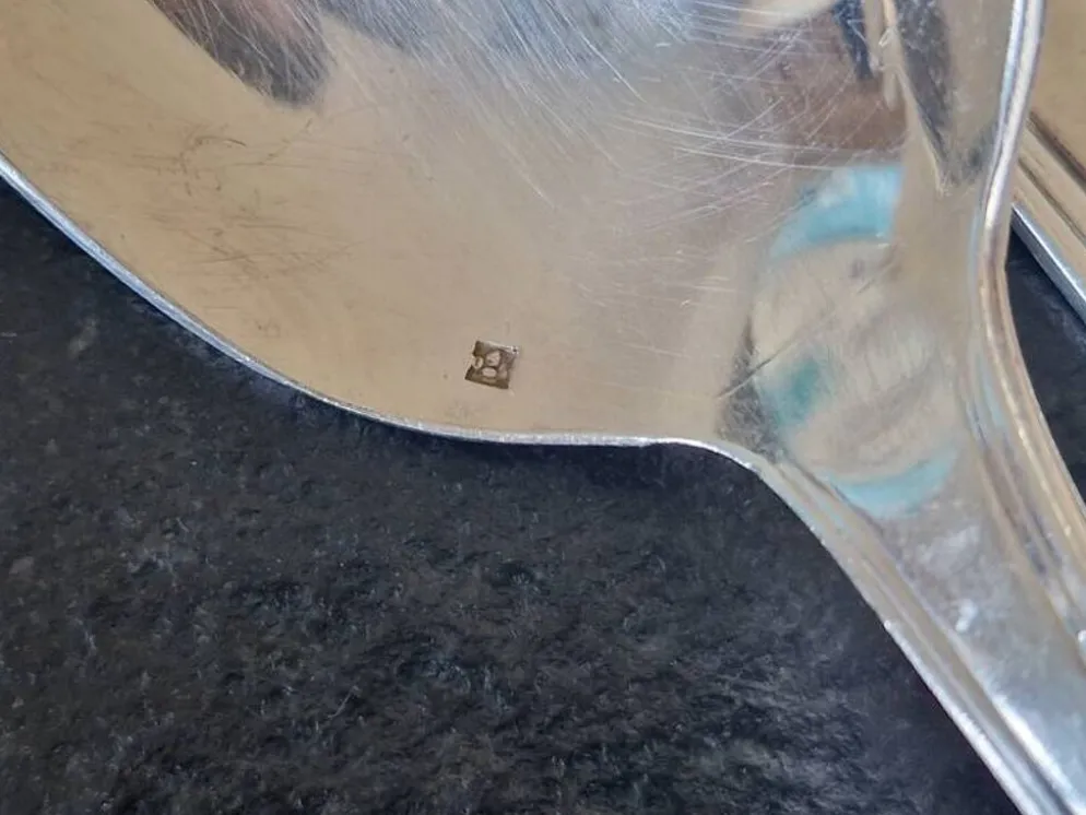 Christofle - Série de 12 cuillères de table modèle Boréal en métal argenté