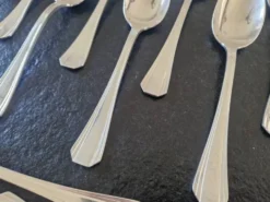 Christofle - Série de 12 cuillères de table modèle Boréal en métal argenté