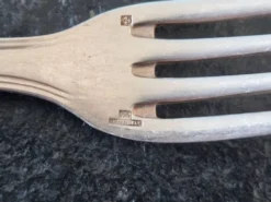 Christofle - Série de 8 fourchettes de table modèle Boréal en métal argenté