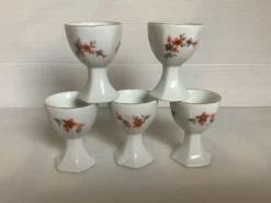 Cinq anciens coquetiers fleurs oranges et grises pied polygone