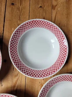 Cinq assiettes creuses FB85 Badonviller