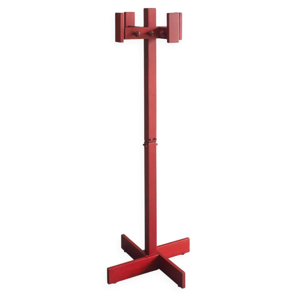 Cintre en bois de pin teinté rouge postmoderne