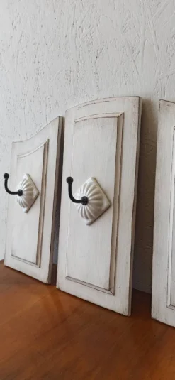 Cintre triptyque shabby chic.