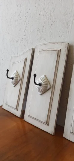 Cintre triptyque shabby chic.