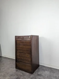 Classeur ou armoire à rideau