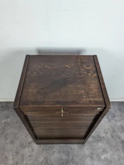 Classeur ou armoire à rideau