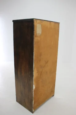 Classeur à rideau des années 1960, Tchécoslovaquie