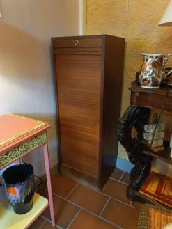 Classeur à rideau en bois