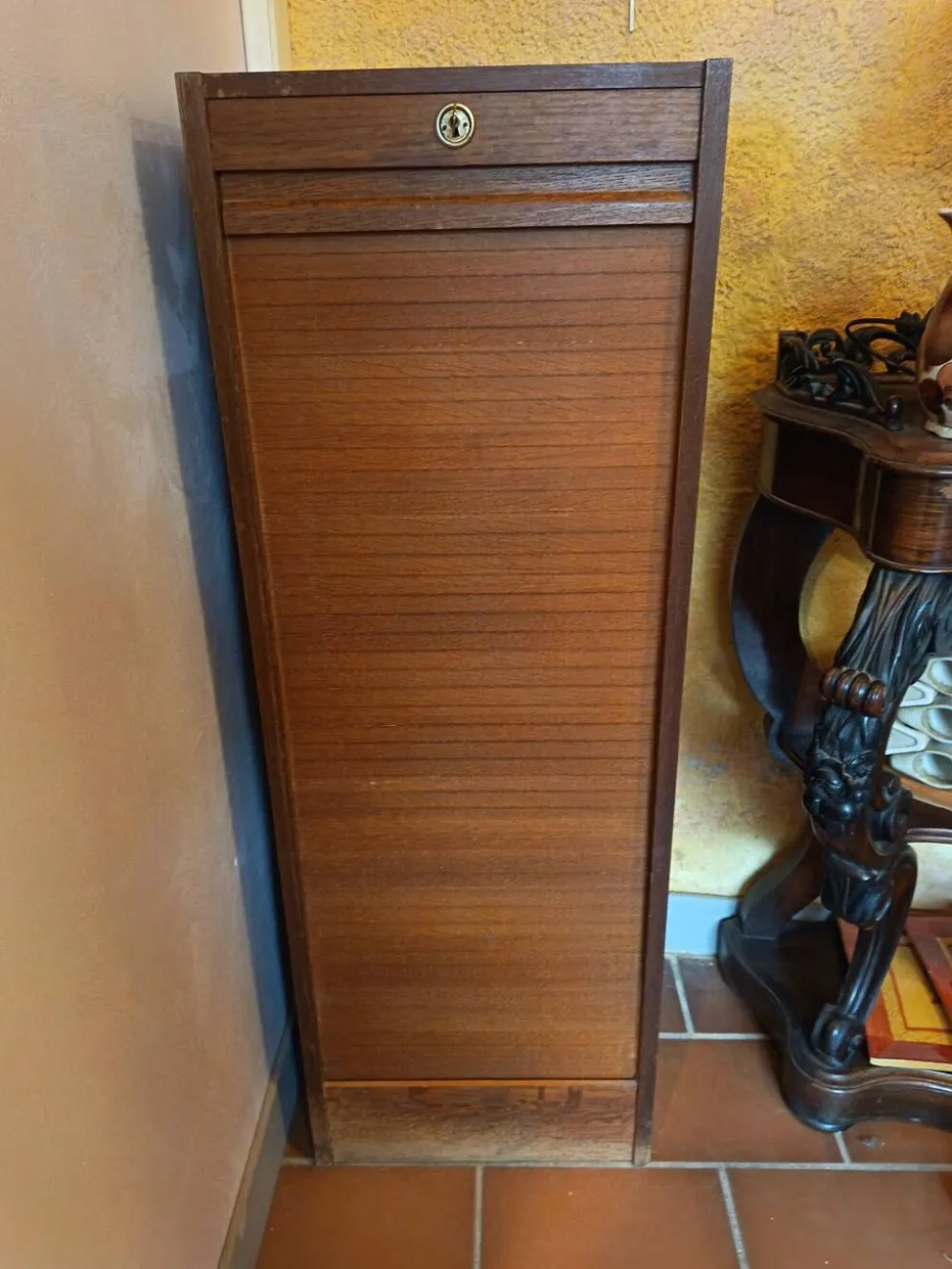Classeur à rideau en bois