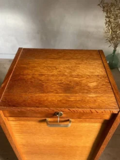 Classeur à rideau vintage