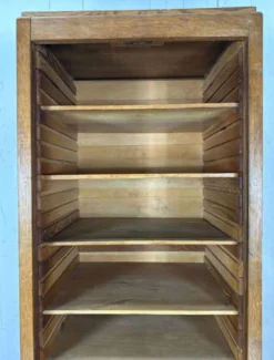 Classeur à rideau vintage en bois – meuble de bureau ancien