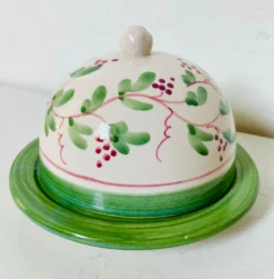 Cloche à beurre en faïence époque XXe signée Mesves R.R Renaud Rémusat