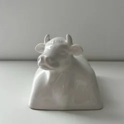Cloche à beurre en porcelaine