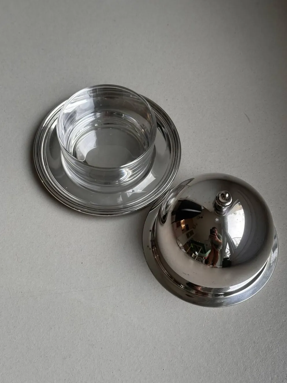 Cloche de présentation olry italy en métal argenté avec plateau et ver
