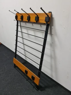 Coatrack mural vintage en teck et métal