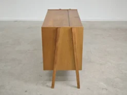 Coffre a couverture ou Mini Bar Tatra Nabytok Monti 300 par Frantisek Jirak