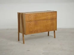 Coffre a couverture ou Mini Bar Tatra Nabytok Monti 300 par Frantisek Jirak