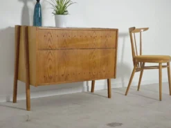 Coffre a couverture ou Mini Bar Tatra Nabytok Monti 300 par Frantisek Jirak