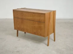 Coffre a couverture ou Mini Bar Tatra Nabytok Monti 300 par Frantisek Jirak