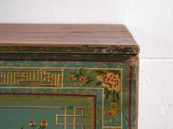Coffre ancien chinois en bois de pin – Chine, circa 1930