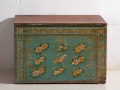 Coffre ancien chinois en bois de pin – Chine, circa 1930