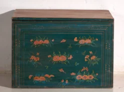 Coffre ancien chinois en orme laqué vert – Chine, vers 1900