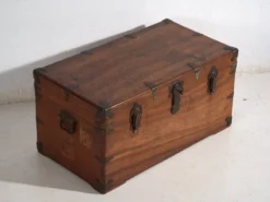 Coffre ancien japonais en bois de camphrier – période Meiji (c.1890-1912) #76