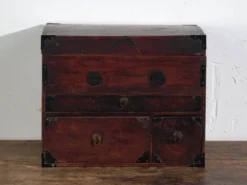 Coffre ancien japonais à tiroirs et compartiments – Japon, vers 1900