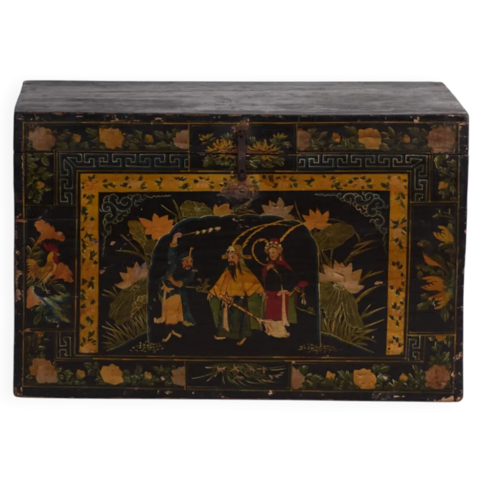 Coffre ancien laqué noir en bois de pin – Chine, vers 1900