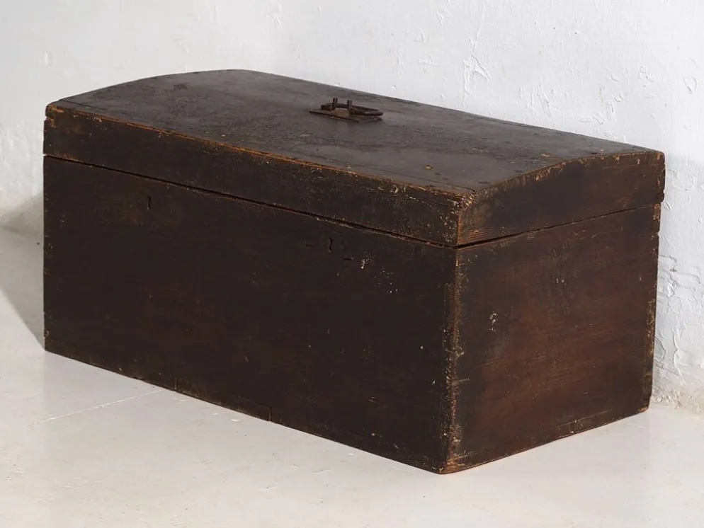 Coffre ancien à patine foncée (c.1920) #10