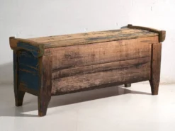 Coffre ancien peint en bleu en bois de pin – Europe centrale, vers 1870