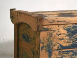 Coffre ancien peint en bleu en bois de pin – Europe centrale, vers 1870