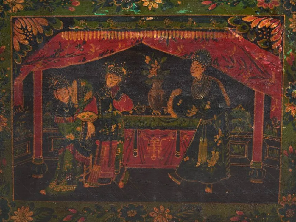 Coffre ancien peint en bois de pin – Chine, vers 1900
