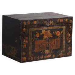 Coffre ancien peint en bois de pin – Chine, vers 1900