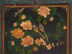 Coffre ancien peint en bois de pin – Chine, vers 1900