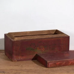 Coffre ancien rouge à motifs floraux (c.1900) #9