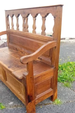 Coffre banc en chêne XIX ieme