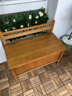 Coffre/ banc vintage en bois des années 60/70