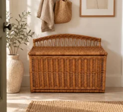 Coffre -banquette ancien en osier tressé-dossier ajouré 1950