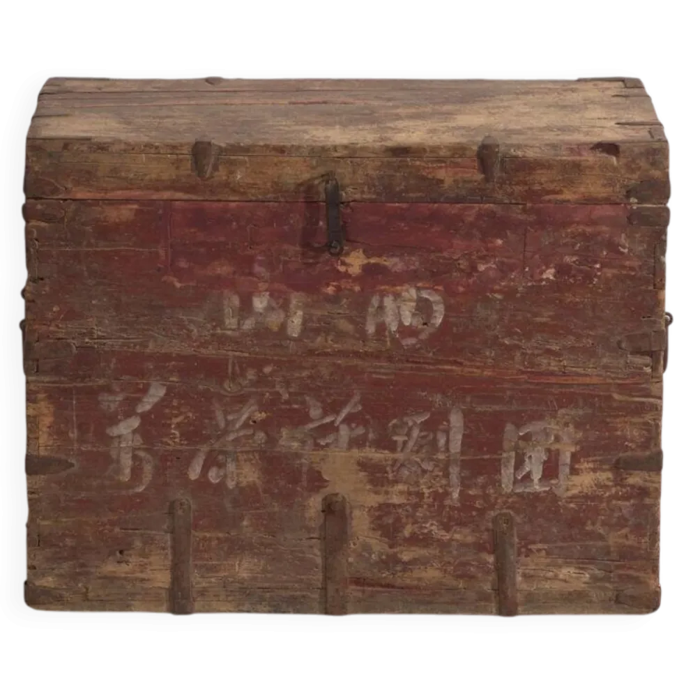 Coffre chinois ancien peint en bois de pin – Chine, circa 1920