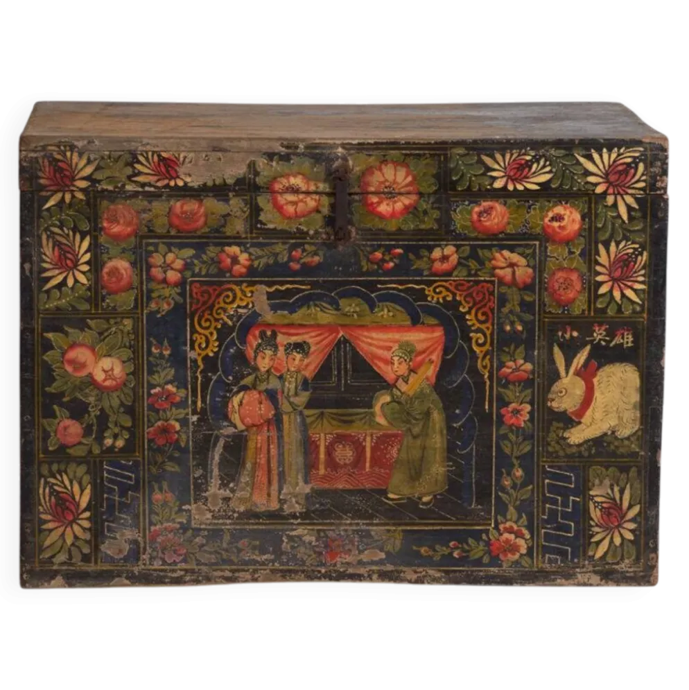 Coffre chinois ancien peint en bois de pin – Chine, circa 1900