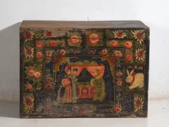 Coffre chinois ancien peint en bois de pin – Chine, circa 1900