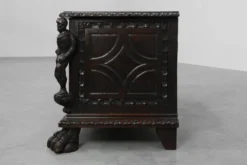 Coffre à couverture en chêne néo-renaissance français, 19e siècle